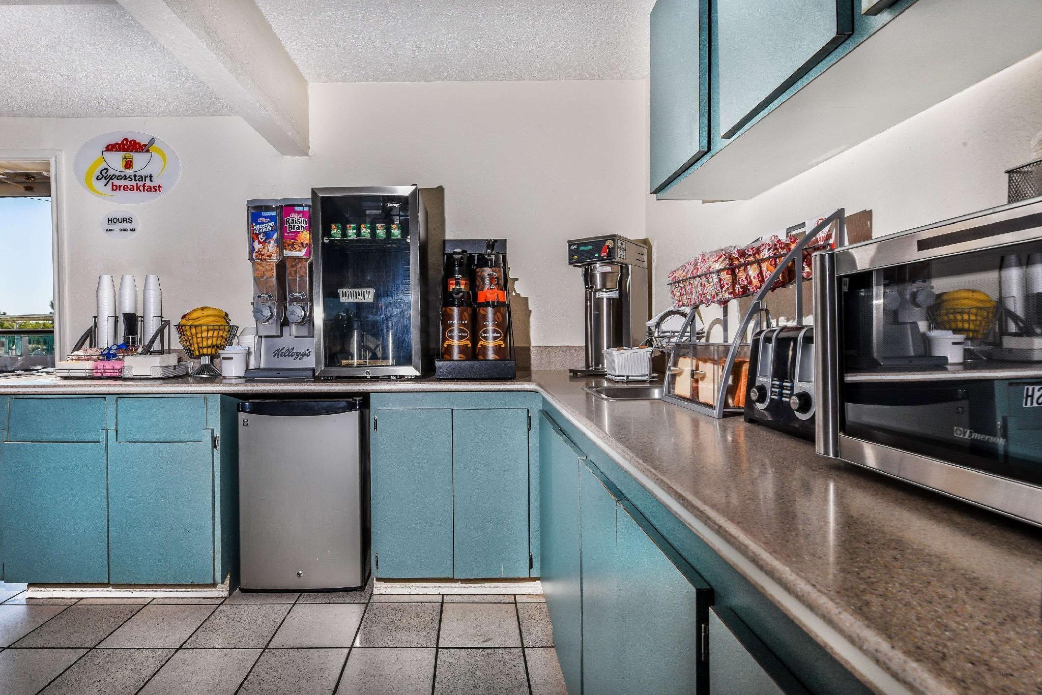 Super 8 By Wyndham Abilene North Hotel Ngoại thất bức ảnh